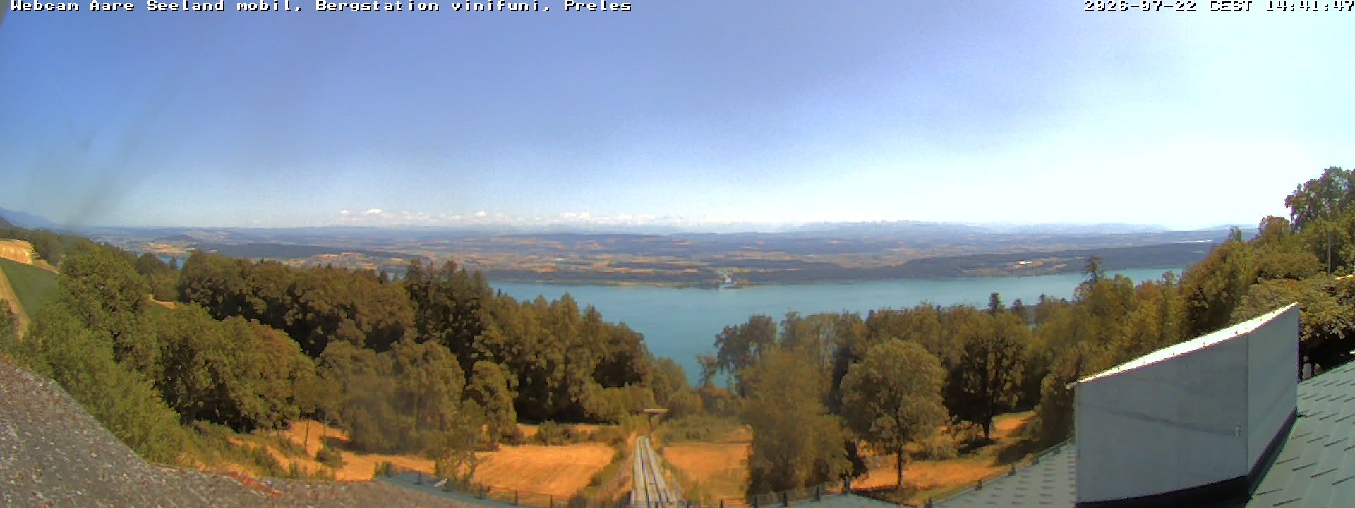 Plateau de Diesse › Südosten: Lake Biel