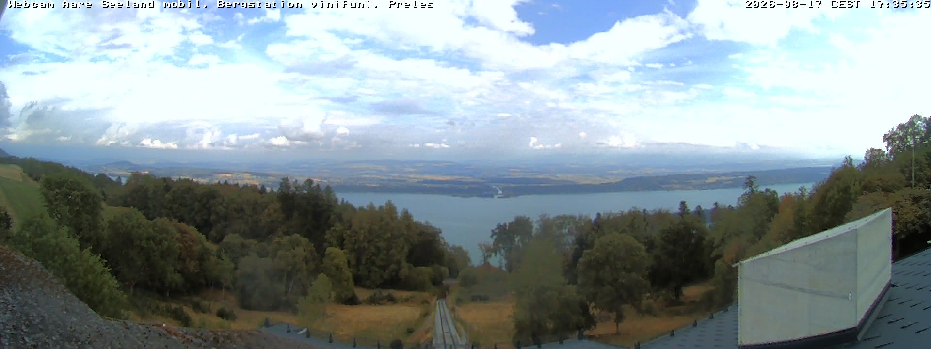 Plateau de Diesse › Südosten: Lake Biel