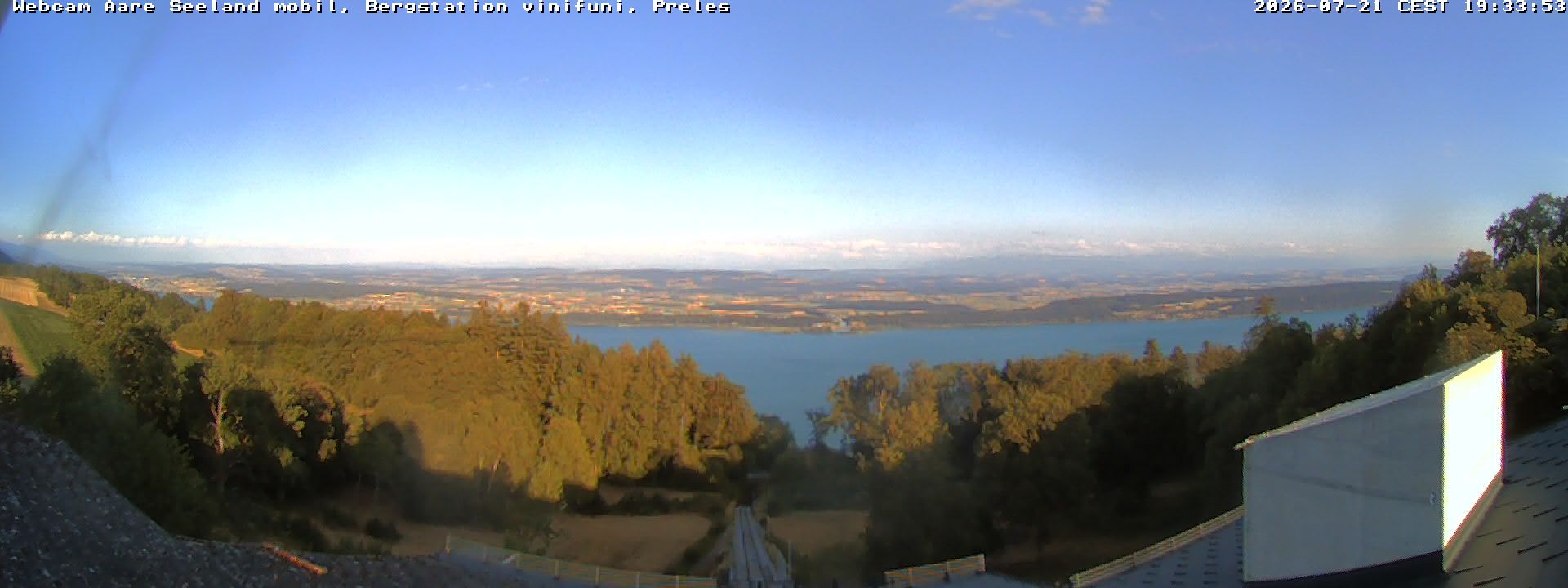 Plateau de Diesse › Südosten: Lake Biel
