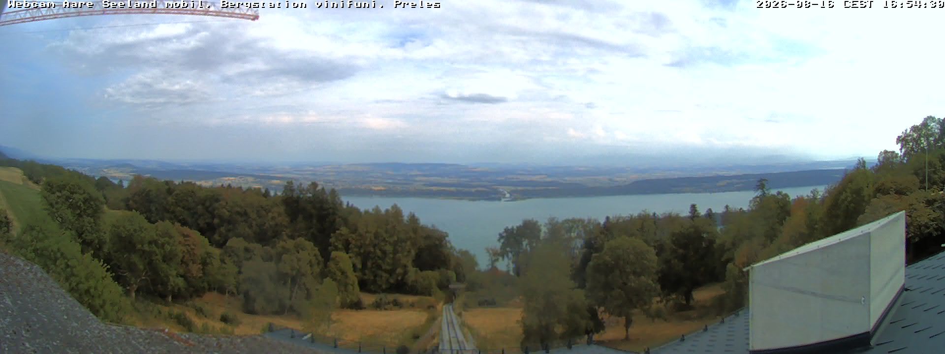 Plateau de Diesse › Südosten: Lake Biel