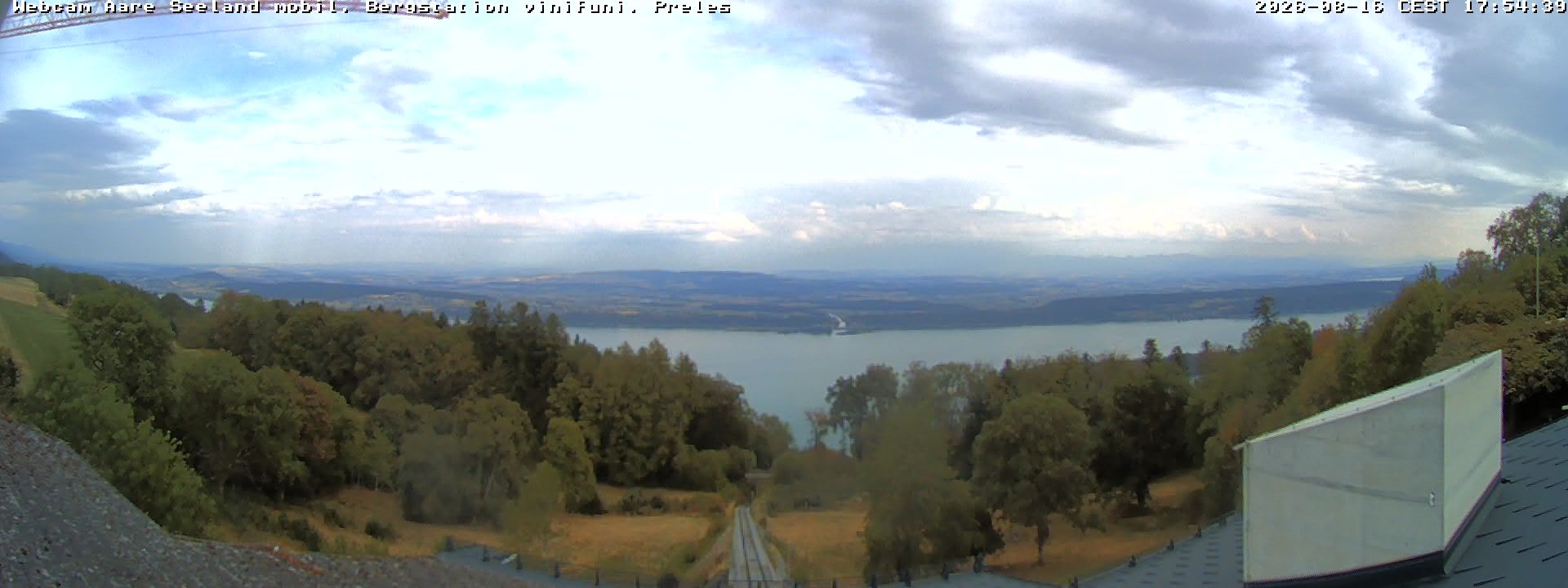 Plateau de Diesse › Südosten: Lake Biel