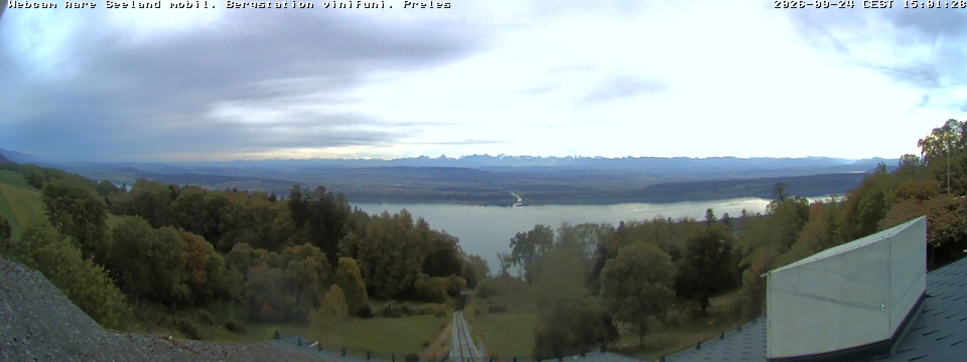 Plateau de Diesse › Südosten: Lake Biel
