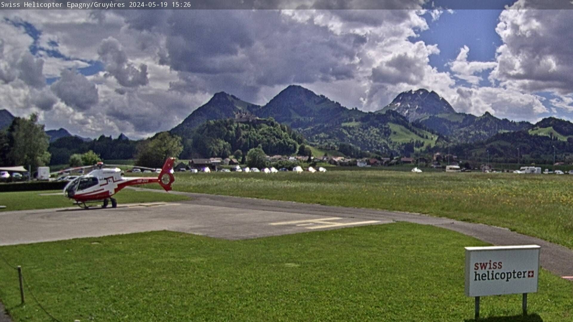 Epagny: Swisshelicopter - Gruyère