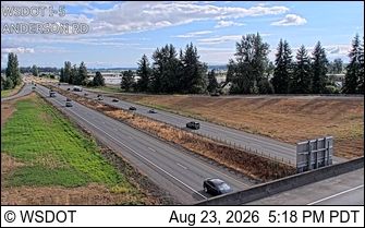 Traffic Cam Mount Vernon › North: I-5 at MP 225.1: Anderson Rd (South)