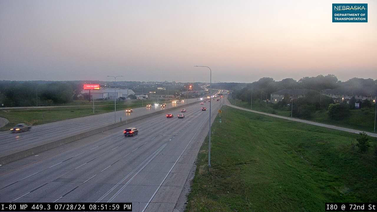 Traffic Cam Omaha: I-80: 72nd St in - Various Views