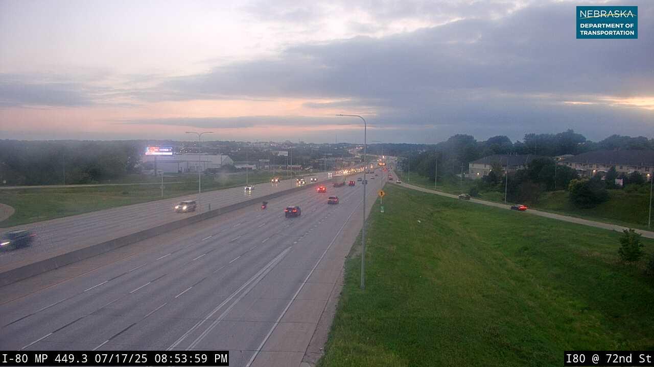 Traffic Cam Omaha: I-80: 72nd St in - Various Views