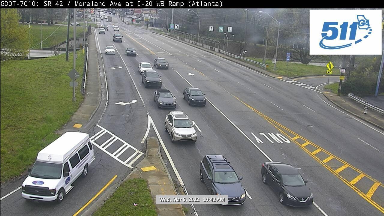 Traffic Cam Glenwood East Apartments: ATL-CAM-
