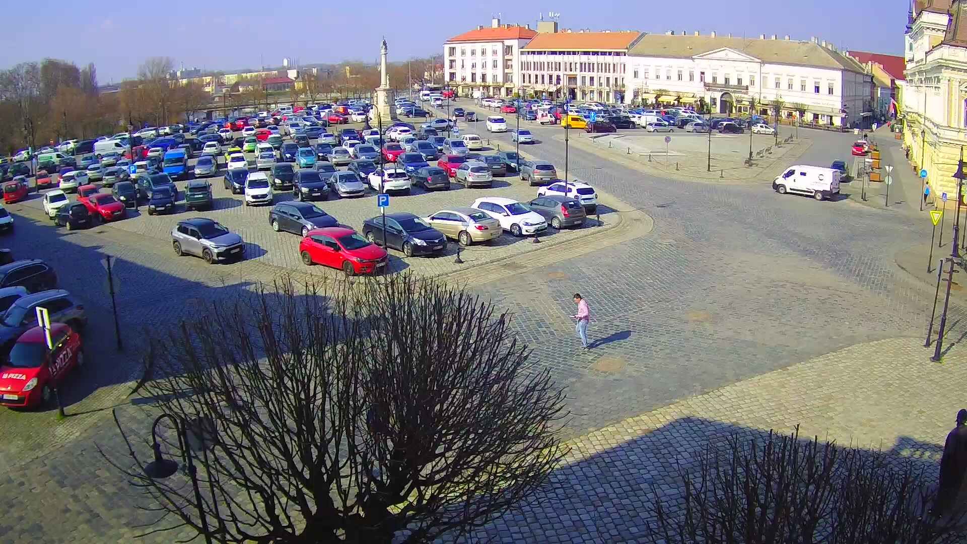 Traffic Cam Belvaros: Szentháromság szobor
