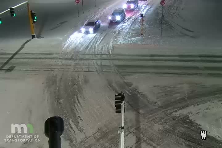 Traffic Cam Fridley: T.H.47 NB S of I-694 EB