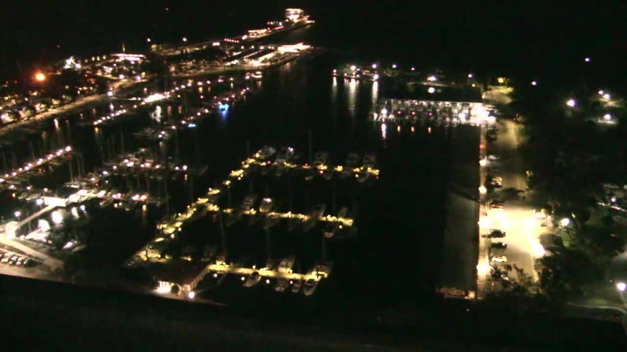 Traffic Cam Saint Petersburg › East: Saint Petersburg Pier