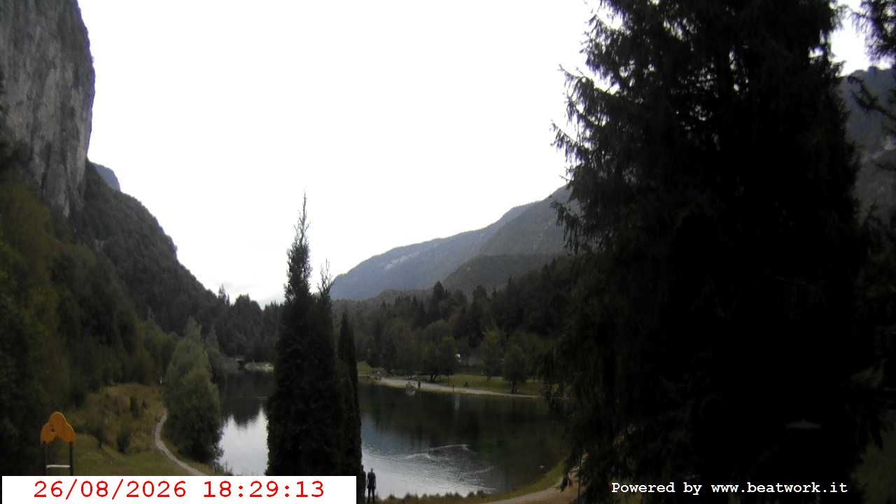 Traffic Cam San Lorenzo Dorsino: Lago di Nembia