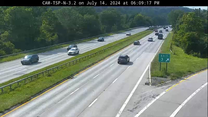 Traffic Cam Hawthorne › North: Taconic State Parkway NB-Ramp to Exit 3 SMRP MM 3.2