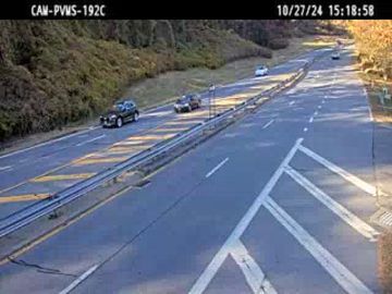 Traffic Cam Irvington › North: South of Exit 20 at I-87
