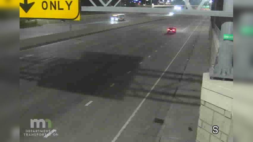 Traffic Cam Phillips West: I-35W: I-35W NB @ 26th St
