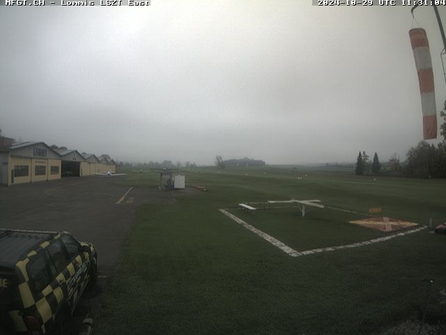 Lommis: Airfield - Cam East