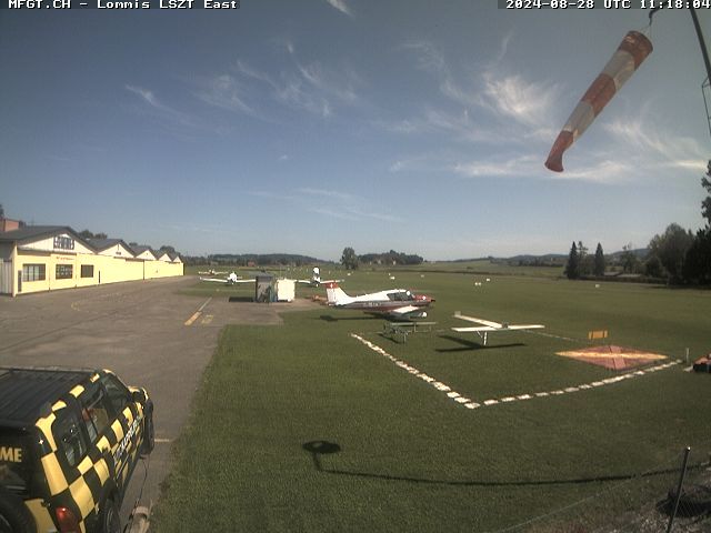 Lommis: Airfield - Cam East