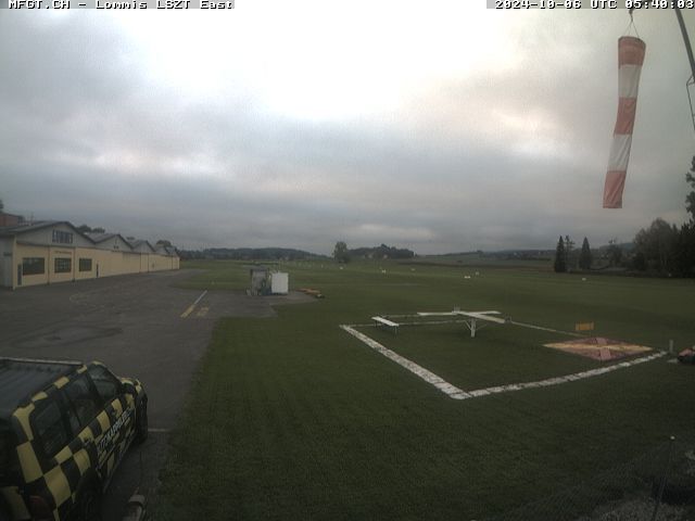 Lommis: Airfield - Cam East