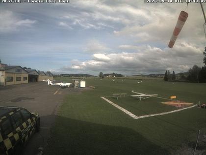 Lommis: Airfield - Cam East