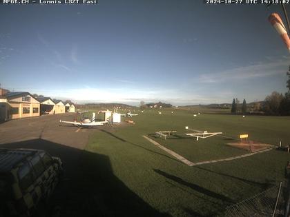 Lommis: Airfield - Cam East