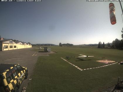 Lommis: Airfield - Cam East