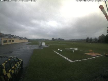 Lommis: Airfield - Cam East