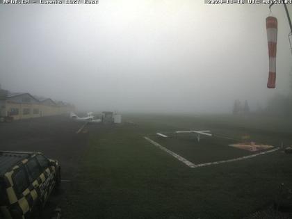 Lommis: Airfield - Cam East