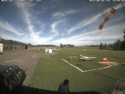 Lommis: Airfield - Cam East