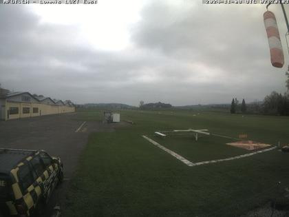 Lommis: Airfield - Cam East