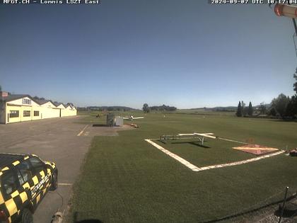 Lommis: Airfield - Cam East