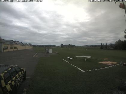 Lommis: Airfield - Cam East