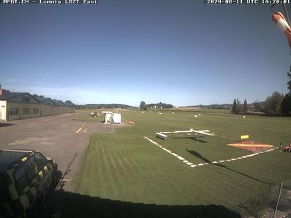 Lommis: Airfield - Cam East