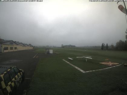 Lommis: Airfield - Cam East