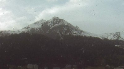 Davos: View over - and the - Mountains - Parsenn and Parsenn Cablecar