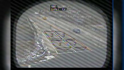 Traffic Cam Yonkers › South: SB Approach Westchester Ave EB & White Plains Avenue