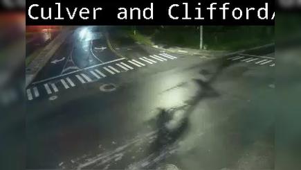 Traffic Cam Rochester: Culver Rd at Clifford Ave/Empire Blvd