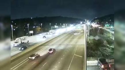 Traffic Cam New York › East: I-278 at Renwick Avenue
