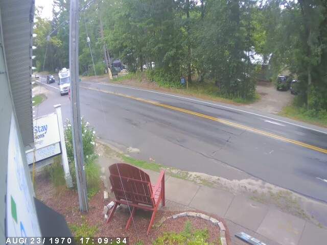 Traffic Cam Glen Arbor: Glen Arbor Artisans