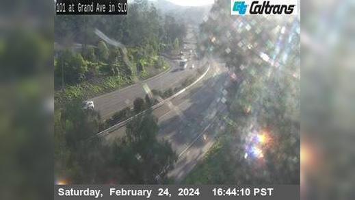 Traffic Cam San Luis Obispo › South: US-101 : Grand Avenue SLO