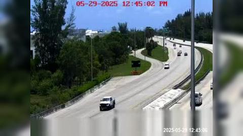 Traffic Cam Opa-locka: 105) SR-924 at NW 46th Ave