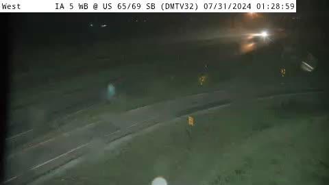 Traffic Cam Des Moines: DM - IA 5 @ US 65/69 (32)