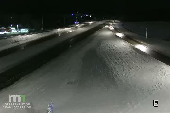 Traffic Cam Zumbrota: T.H.52 SB @ T.H.58 (MP)