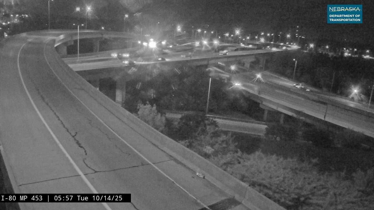 Traffic Cam South Omaha: I-80: Kennedy Freeway : Various Views