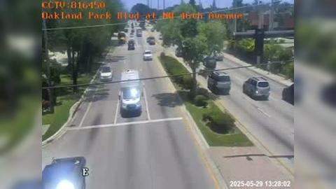 Traffic Cam Lauderdale Lakes: Oakland Park Blvd at NW 46th Avenue