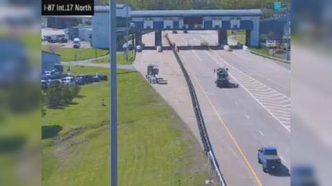 Traffic Cam Glenwood Park › North: I-87 at Interchange 17 (Newburgh) North