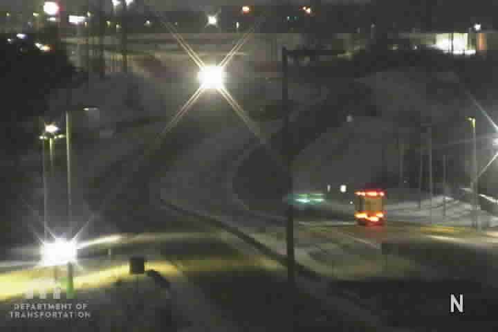 Traffic Cam Rosemount: US 52: T.H.52 SB @ Co Rd 42 (MP 115.2)