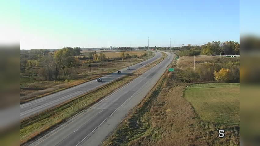 Traffic Cam Stewartville: US 63: T.H.63 SB @ T.H.30 (MP)