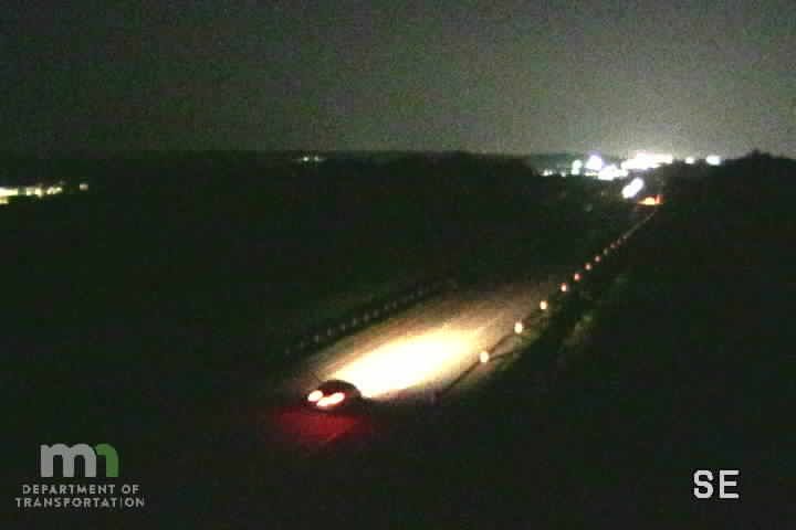 Traffic Cam Oronoco: US 52: T.H.52 SB S of 100th St NW (MP 63.5)