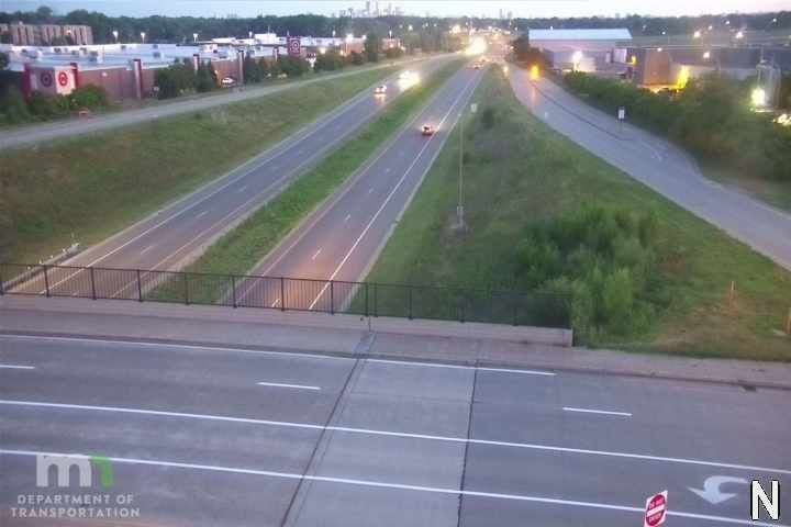 Traffic Cam Richfield: MN 77: T.H.77 NB @ 66th St