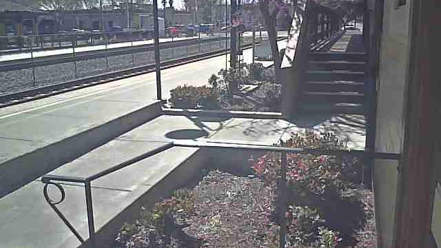 Traffic Cam Fremont: Centerville Rail Cam