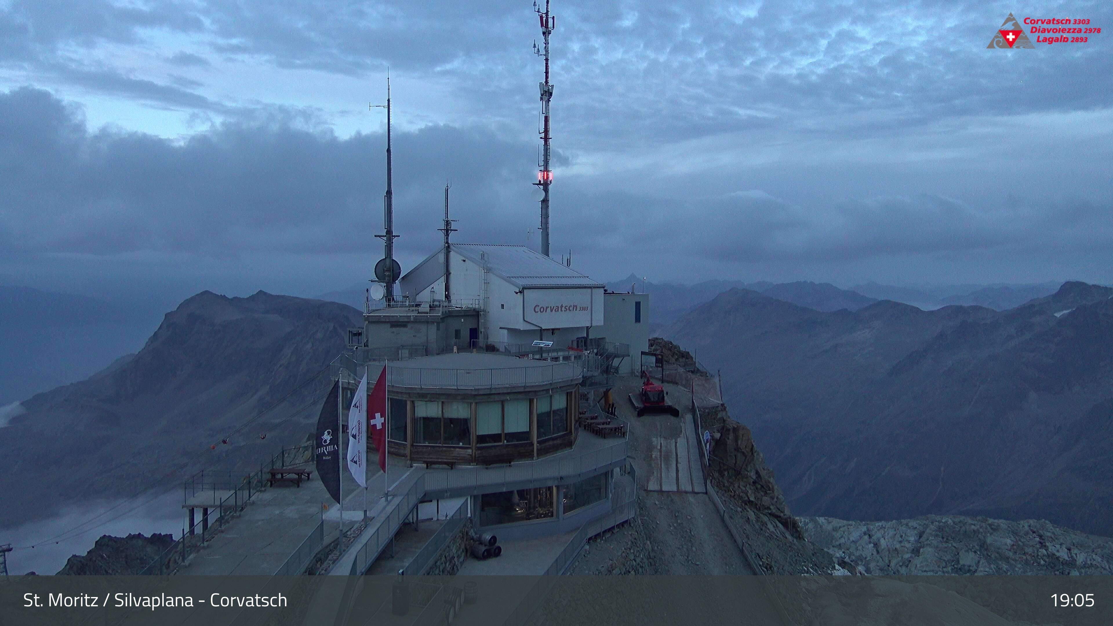 Silvaplana › Nordosten: Restaurant 3303 - Piz Corvatsch - Munt Arlas